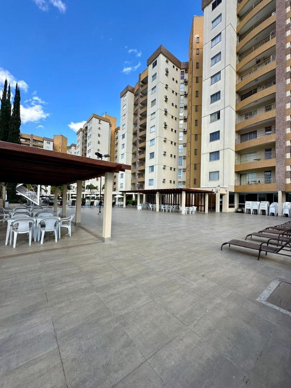 Caldas Novas - Prive Das Thermas II - Apto 3 Quartos - Parque Aquatico Lejlighedshotel Eksteriør billede